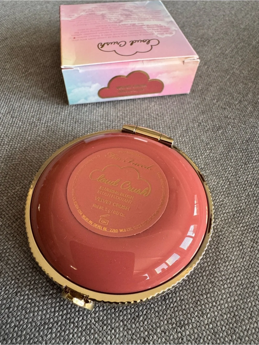 Too Faced soft mauve